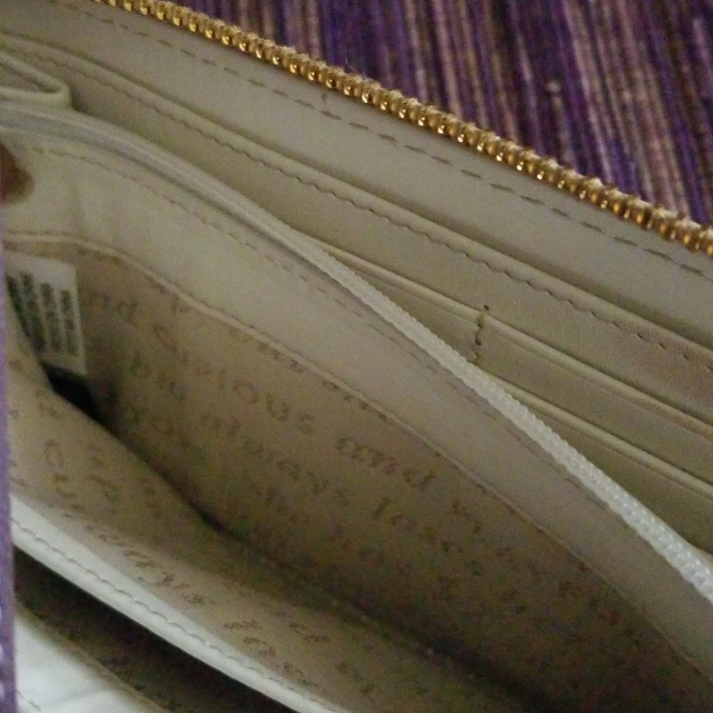 Kate Spade Wallet (Harrison) - Picture 6 of 8